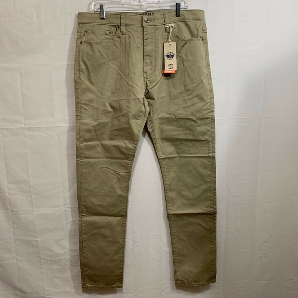 Dockers Supreme Flex Slim Fit Jean Cut Pants in Khaki Size 36" X 34" - Picture 1 of 4